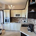 With Parking Space Buici, - 24819 Appartement