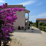 Appartement With Parking Space Buici, - 24819