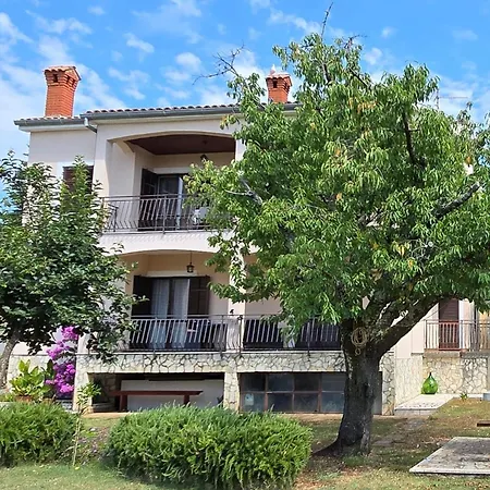 With Parking Space Buici, - 24819