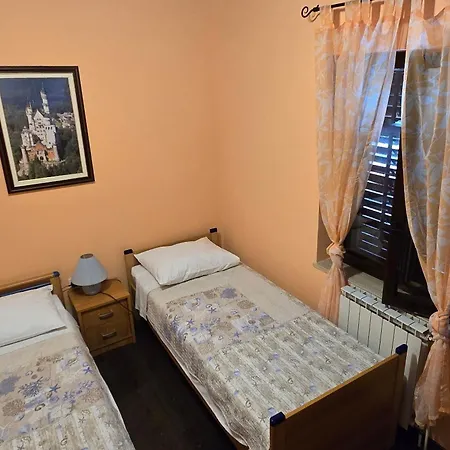 With Parking Space Buici, - 24819 Apartment