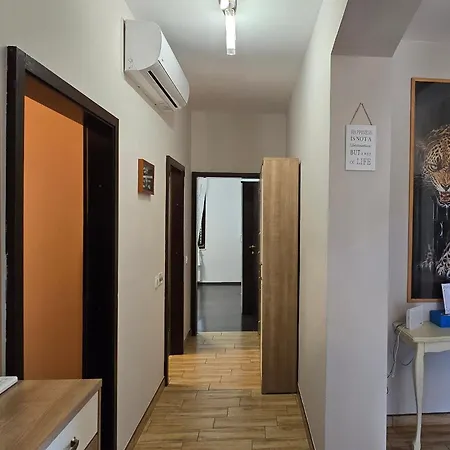 Apartment With Parking Space Buici, - 24819