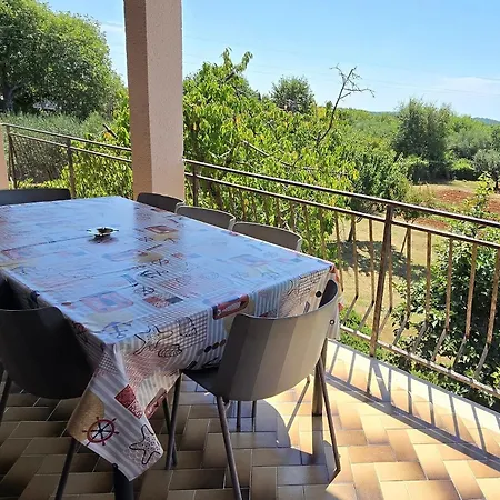 With Parking Space Buici, - 24819