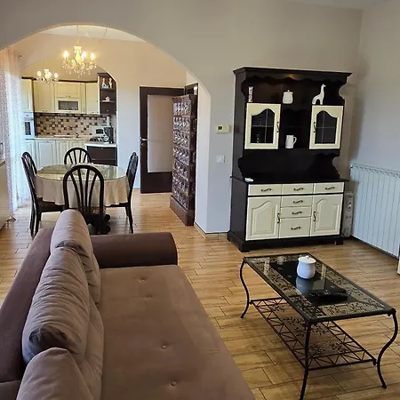 Appartement With Parking Space Buici, - 24819 *