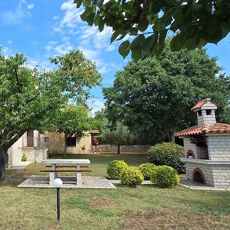 With Parking Space Buici, - 24819 * Porec